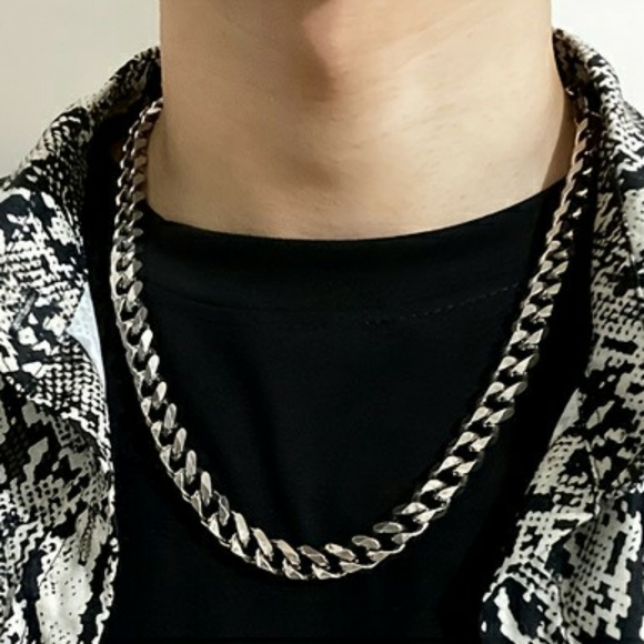 Men's Titanium Steel Not Fade Cuban Chain Necklace - Picture 2 of 5